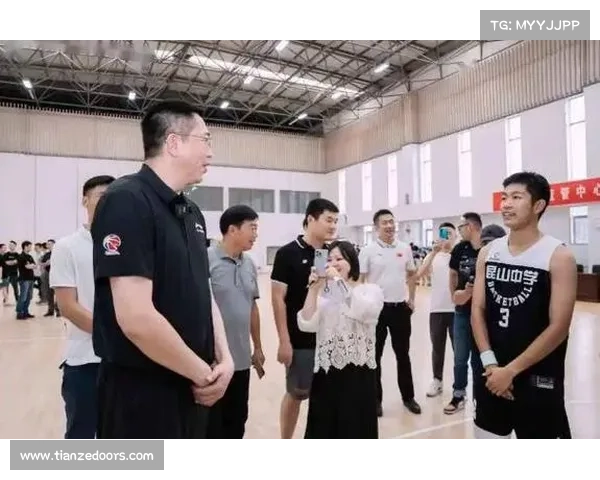 中国篮协优化U系列梯队发展 胡卫东倡导退役球员支持青训事业 中国篮协优化U系列梯队发展 胡卫东倡导退役球员支持青训事业